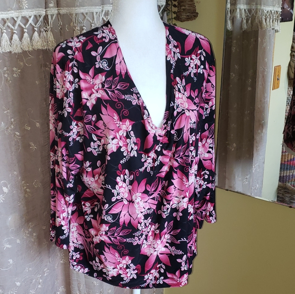 Claudia Richard | Floral Top